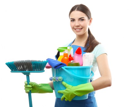 Clean and welcoming living space after Airbnb cleaning